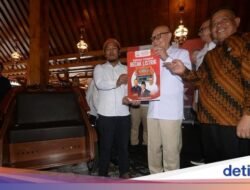 Aksi Sosial Wamen UMKM: Memperkenalkan Becak Listrik