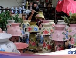 Mengubah Perabot Bekas Menjadi Lampu Hias Unik